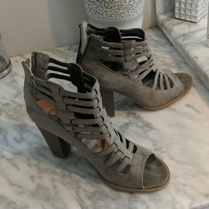 Guess heels